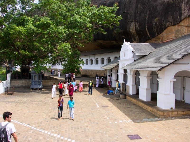 Dambulla Cave temple