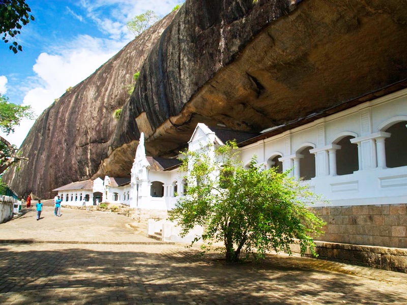 Dambulla Cave Temple